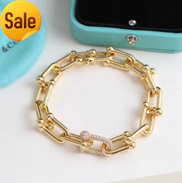 luxurys link designer bracelet women lucky link charm bracelets love trendy fashion shiny and eye-catching fine jewelry elegant temperament, Golden;silver
luxurys link designer bracelet women lucky link charm bracelets love trendy fashion shiny and eye-catching fine jewelry elegant temperament, Golden;silver