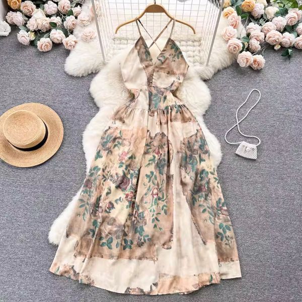 2023 print designer short sleeve clothing a line fall new women's dresses fashion show thin lace stitching pleated medium-length dress, Black;gray
2023 print designer short sleeve clothing a line fall new women's dresses fashion show thin lace stitching pleated medium-length dress, Black;gray