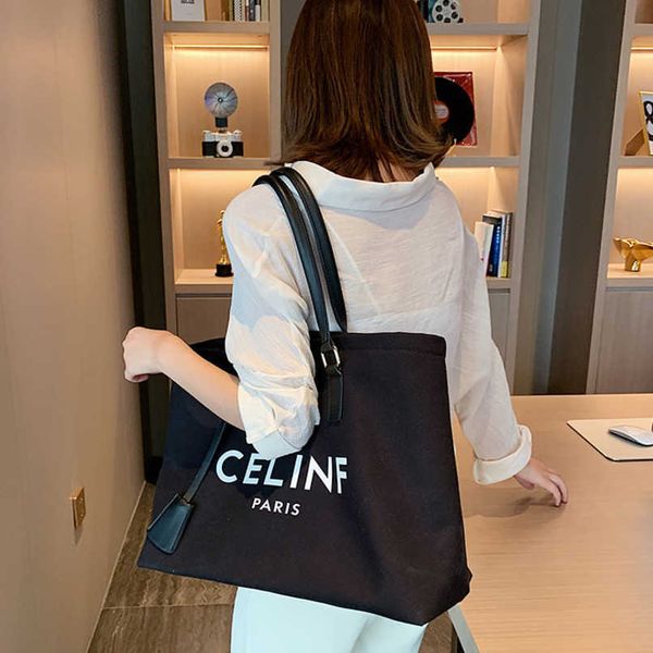 texture canvas bag women large capacity handbag sling single shoulder bag shopping bag tote bag
texture canvas bag women large capacity handbag sling single shoulder bag shopping bag tote bag