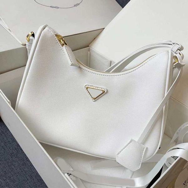 new spring summer hobo full leather sling single shoulder underarm bag portable medieval bag versatile
new spring summer hobo full leather sling single shoulder underarm bag portable medieval bag versatile