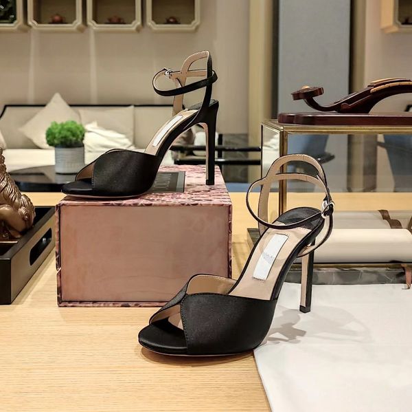 fashionable sandals designer shoes satin high heel open toe women dress shoe ankle strap buckle 10cm summer fish mouth wedding sandal, Black
fashionable sandals designer shoes satin high heel open toe women dress shoe ankle strap buckle 10cm summer fish mouth wedding sandal, Black
