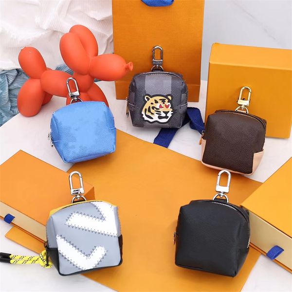 designer mini coin purses shoulder bag bucket bag women's old flower leather handbag fashion chain luxury handbags change purse wallet, Red;black
designer mini coin purses shoulder bag bucket bag women's old flower leather handbag fashion chain luxury handbags change purse wallet, Red;black