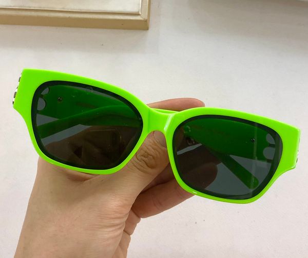 green grey square sunglasses for women men shades sunnies designer sun glasses shades outdoor uv400 protection eyewear with box, White;black
green grey square sunglasses for women men shades sunnies designer sun glasses shades outdoor uv400 protection eyewear with box, White;black
