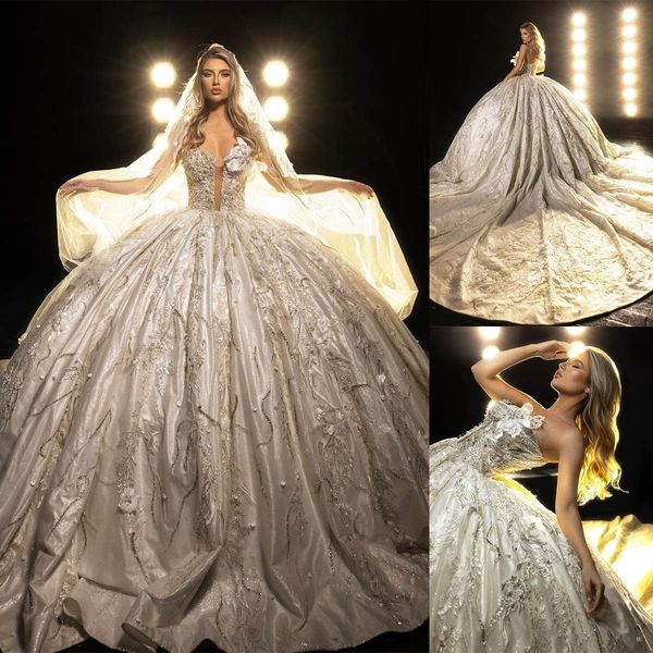 luxurious applique arabic wedding dresses ball gown sleeveless backless bridal dress beading crystal custom made, White
luxurious applique arabic wedding dresses ball gown sleeveless backless bridal dress beading crystal custom made, White
