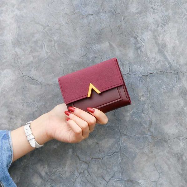 wallets luxury brand short wallet women vintage small pu leather purse mini female fashion and credit card holder carteras y2301, Red;black
wallets luxury brand short wallet women vintage small pu leather purse mini female fashion and credit card holder carteras y2301, Red;black