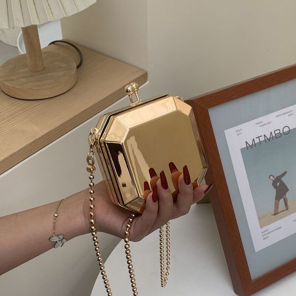 evening bags gold silver pvc box design party clutch bag trend designer chain shoulder crossbody mini purses and handbags 230201
evening bags gold silver pvc box design party clutch bag trend designer chain shoulder crossbody mini purses and handbags 230201