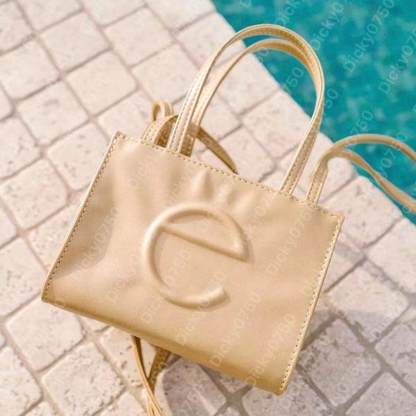 fashion exquisite shopping bag retro casual women totes shoulder bags female leather solid color chain handbag for women 2022
fashion exquisite shopping bag retro casual women totes shoulder bags female leather solid color chain handbag for women 2022