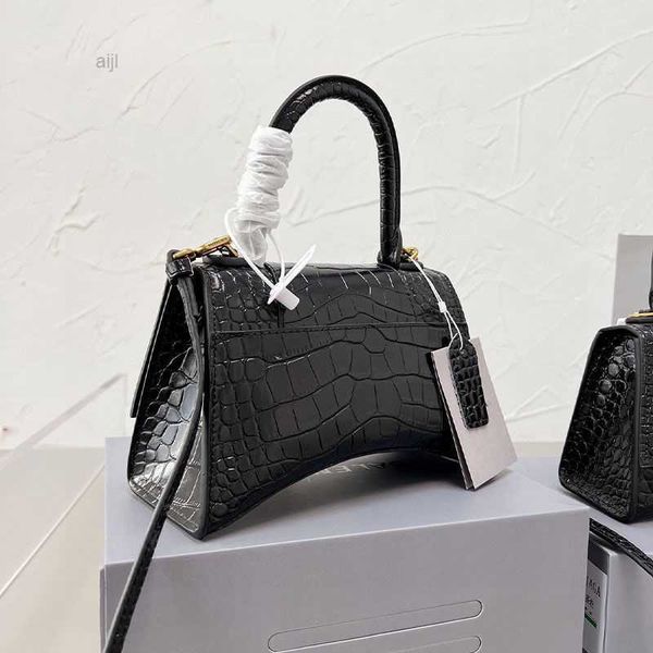 evening bags luxurys designers balencigas hourglass bag 9a quality alligator women fashion cowhide leather shoulder crossbody tote
evening bags luxurys designers balencigas hourglass bag 9a quality alligator women fashion cowhide leather shoulder crossbody tote