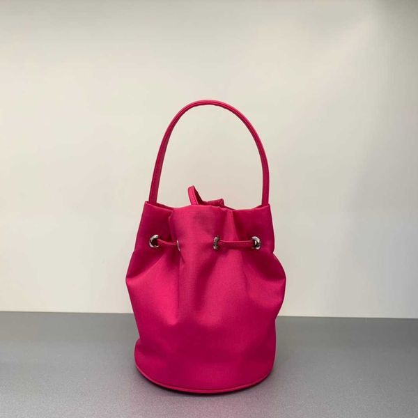 totes 2023 women's fashion woman bag designer brand bag messager bag fashion woven armpit bag star armpit bar handbag g230201
totes 2023 women's fashion woman bag designer brand bag messager bag fashion woven armpit bag star armpit bar handbag g230201