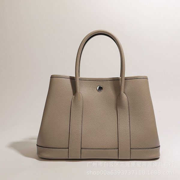 original edition handbags designer her bags fashion luxury brand leather women single shoulder cross versatile garden portable buc
original edition handbags designer her bags fashion luxury brand leather women single shoulder cross versatile garden portable buc