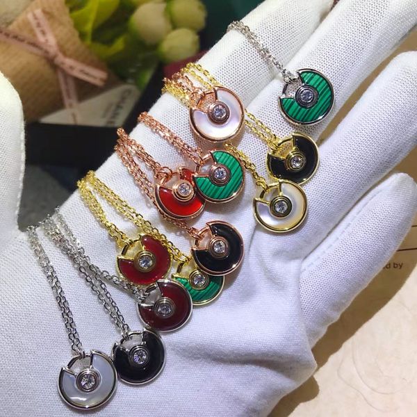 fashion designer necklace luxury 18k gold pendant white shell green black red jewelry, Silver
fashion designer necklace luxury 18k gold pendant white shell green black red jewelry, Silver
