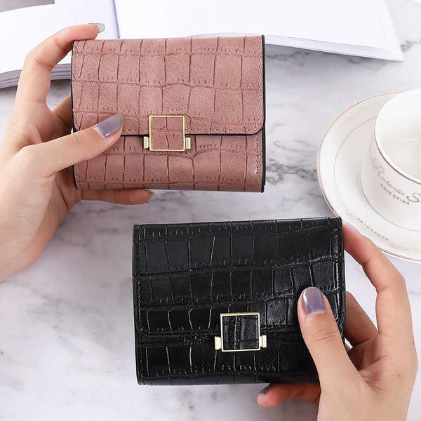 wallets retro crocodile card holder pattern wallet multifunctional credit case fashion pu clutch coin purse y2301, Red;black
wallets retro crocodile card holder pattern wallet multifunctional credit case fashion pu clutch coin purse y2301, Red;black