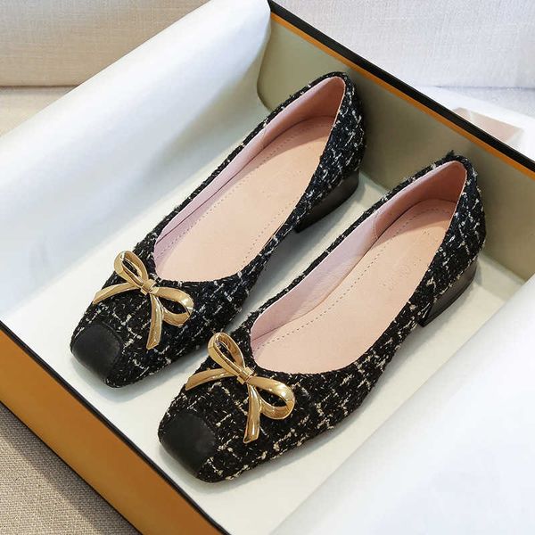 square head small fragrant style single shoes women's thick heels new french style gentle single shoes large shoes 41-43, Black
square head small fragrant style single shoes women's thick heels new french style gentle single shoes large shoes 41-43, Black