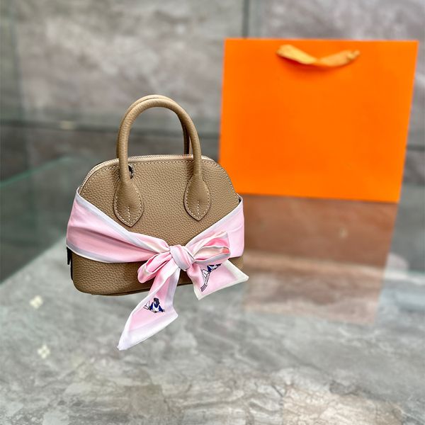 fashion purse women totes shoulder bags high-end women's luxury shell bag aaaaa leather handbag scarf charm with shoulders straps and p
fashion purse women totes shoulder bags high-end women's luxury shell bag aaaaa leather handbag scarf charm with shoulders straps and p