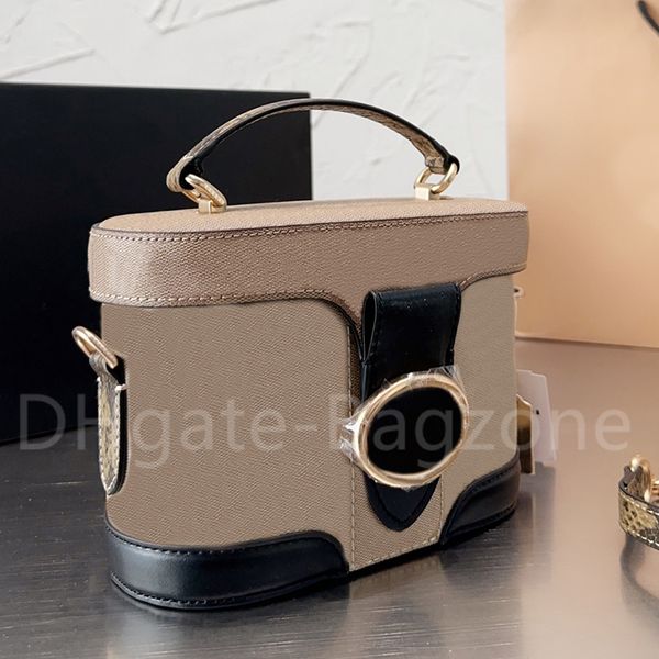 designer women shoulder bags fashion box bag temperament handbag casual totes shopping purse card holder
designer women shoulder bags fashion box bag temperament handbag casual totes shopping purse card holder