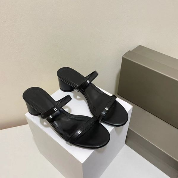 women summer slippers classic open toe designer shoes one thin strap high heels black white luxury letter outdoor 5cm cylindrical heel leath
women summer slippers classic open toe designer shoes one thin strap high heels black white luxury letter outdoor 5cm cylindrical heel leath
