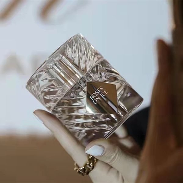perfumes angel s share and roses on ice lady perfume for men women spray 50ml edt edp highest 1:1 quality
perfumes angel s share and roses on ice lady perfume for men women spray 50ml edt edp highest 1:1 quality