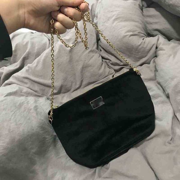 evening bags brand design woman's quilted shoulder chain bag lambskin handbag vintage messenger bags caviar leather le boy 2.55 fl 88fw
evening bags brand design woman's quilted shoulder chain bag lambskin handbag vintage messenger bags caviar leather le boy 2.55 fl 88fw