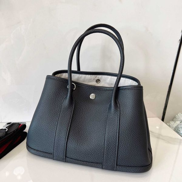 original edition handbags designer her bags fashion luxury brand leather garden lychee pattern layer single shoulder messenger large capacit
original edition handbags designer her bags fashion luxury brand leather garden lychee pattern layer single shoulder messenger large capacit