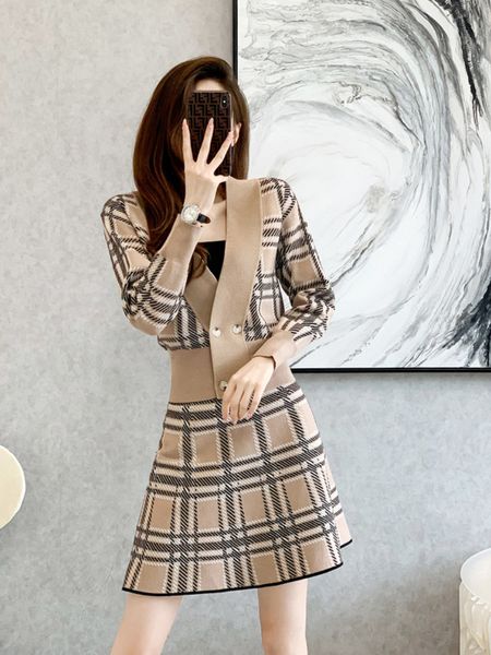 two piece dress vintage v-neck plaid short knitted cardigan high waist mini skirts two-piece female fashion sweet suit korean autumn 230201, White
two piece dress vintage v-neck plaid short knitted cardigan high waist mini skirts two-piece female fashion sweet suit korean autumn 230201, White