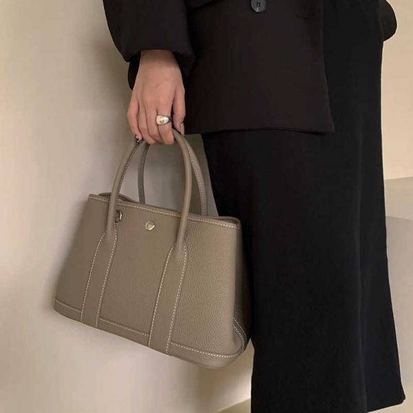 original edition handbags designer her bags fashion luxury brand leather garden women tote portable large capacity wedding elegant classic m
original edition handbags designer her bags fashion luxury brand leather garden women tote portable large capacity wedding elegant classic m
