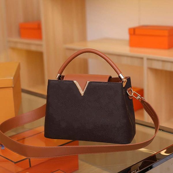 luxury designer tote bags fashion women handbag leather shoulder bag letter crossbody bagss classic casual large capacity shopping bag totes
luxury designer tote bags fashion women handbag leather shoulder bag letter crossbody bagss classic casual large capacity shopping bag totes
