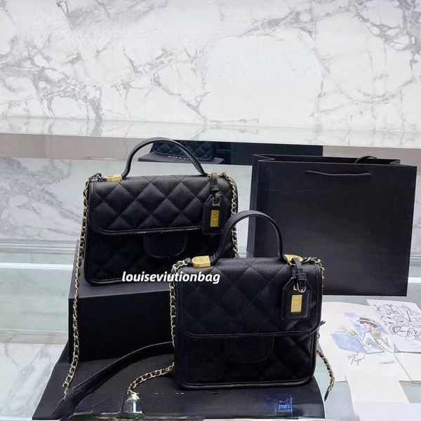 high beauty small fragrant bag women's 2022 litchi grain rhombus bag chain portable shoulder bag tofu bag
high beauty small fragrant bag women's 2022 litchi grain rhombus bag chain portable shoulder bag tofu bag