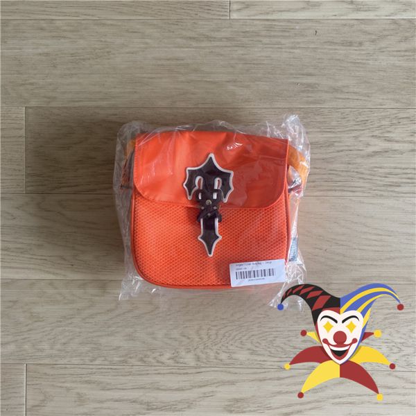duffel bags orange london messenger bag single shoulder handbag men women quality trend wallet 230202
duffel bags orange london messenger bag single shoulder handbag men women quality trend wallet 230202