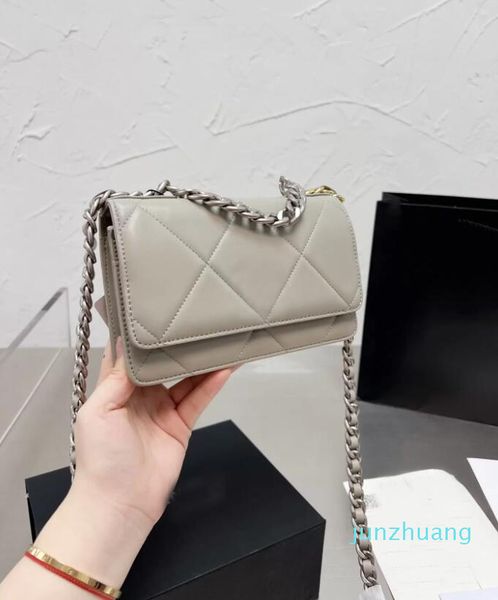 luxury wholesale designer bags classic brand woc flap 22 bag women gold chain shoulder bags designers genuine leather purse handbags totes h
luxury wholesale designer bags classic brand woc flap 22 bag women gold chain shoulder bags designers genuine leather purse handbags totes h
