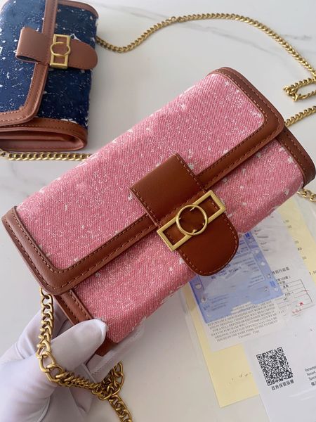 mini dauphine chain wallet cross body bag chain vintage monograms crossbody women hand bags lock luxurys designers dhgate shoulder bags even
mini dauphine chain wallet cross body bag chain vintage monograms crossbody women hand bags lock luxurys designers dhgate shoulder bags even