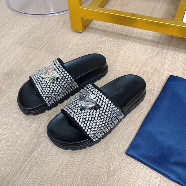 brand casual 2022 summer new triangular standard rhinestone thick soled sandals for women to wear fashionable casual flat, Black
brand casual 2022 summer new triangular standard rhinestone thick soled sandals for women to wear fashionable casual flat, Black