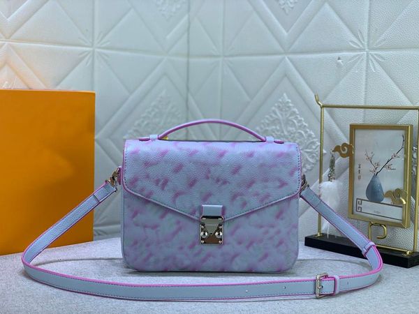 genuine leather messenger bag handbag designers crossbody bags glimmering embossing genuine cross shoulder bag clutch relief sculpture trave
genuine leather messenger bag handbag designers crossbody bags glimmering embossing genuine cross shoulder bag clutch relief sculpture trave