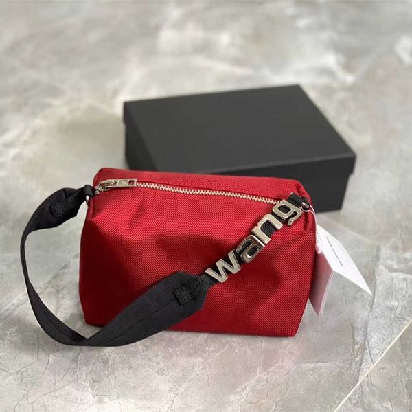 flash diamond women's bag large capacity underarm bag small square bag one shoulder handbag
flash diamond women's bag large capacity underarm bag small square bag one shoulder handbag