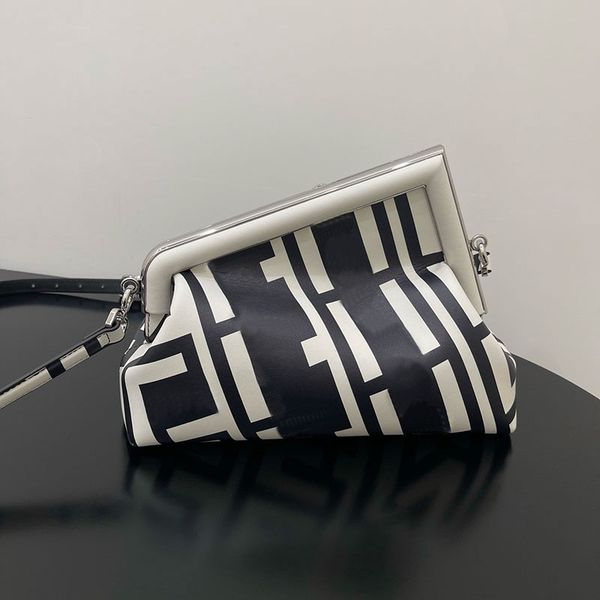 roma capsule series bag cross body shoulder underarm handbags women bags handbag purse genuine leather sell clamshell pouch wallet
roma capsule series bag cross body shoulder underarm handbags women bags handbag purse genuine leather sell clamshell pouch wallet