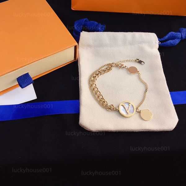 designer 18k gold-plated stainless steel bracelet womens luxury bracelet mens fashion bracelet daily accessories party wedding valentines da, Golden;silver
designer 18k gold-plated stainless steel bracelet womens luxury bracelet mens fashion bracelet daily accessories party wedding valentines da, Golden;silver