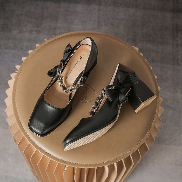 thick heels, high heels, square toe, soft leather, mary jane, single shoes, women's new style, spring 2023, flat belt, bow shoes, Black
thick heels, high heels, square toe, soft leather, mary jane, single shoes, women's new style, spring 2023, flat belt, bow shoes, Black