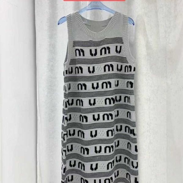 womens sweater miu designer sweaters women casual knitted pullover letter embroidery long sleeve knittshirt loose sweatshirt, White;black
womens sweater miu designer sweaters women casual knitted pullover letter embroidery long sleeve knittshirt loose sweatshirt, White;black
