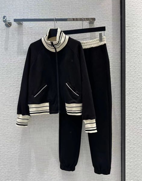 women's two piece sets 2023 spring autumn stand collar long sleeve coat and pants brand same style 2 pieces sets 0202-13, White
women's two piece sets 2023 spring autumn stand collar long sleeve coat and pants brand same style 2 pieces sets 0202-13, White