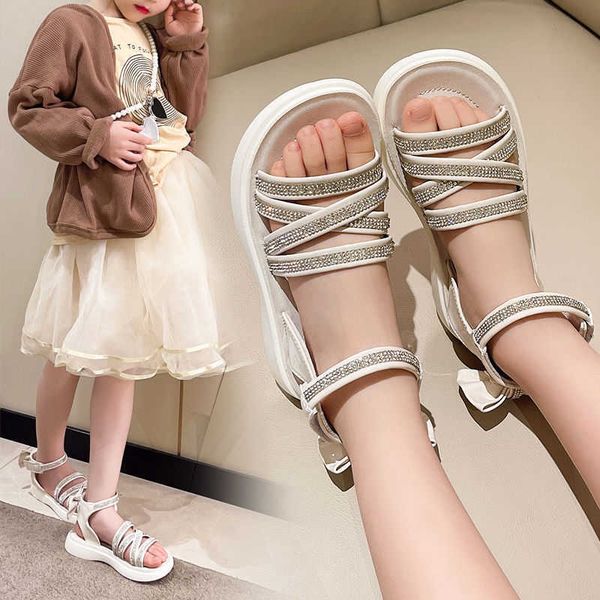 mt-cs summer new little girls sandals rhinestone princess soft sole children beach baby girl shoes sandles 0202, Black;red
mt-cs summer new little girls sandals rhinestone princess soft sole children beach baby girl shoes sandles 0202, Black;red