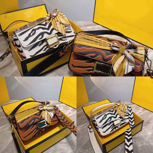 shoulder bags crossbody designer bags purse baguette bag women tiger pattern handbags flap totes messenger bag letters wallet 220704
shoulder bags crossbody designer bags purse baguette bag women tiger pattern handbags flap totes messenger bag letters wallet 220704