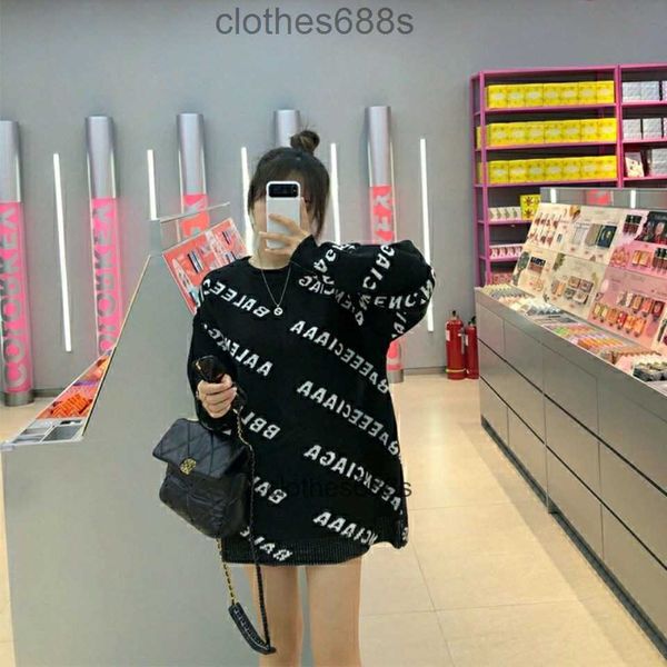 designer hoodies balencigs fashion men's sweaters men's and women's same parisian fashion letter jacquard temperament age red, White;black
designer hoodies balencigs fashion men's sweaters men's and women's same parisian fashion letter jacquard temperament age red, White;black