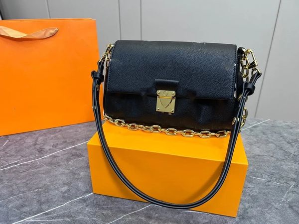 monograms classic flower tote bag fashion women's handbag messenger bags shoulder bag uality logo
monograms classic flower tote bag fashion women's handbag messenger bags shoulder bag uality logo