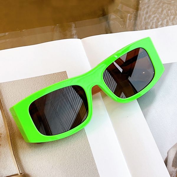 green squared sunglasses for women men big glasses sunnies summer fashion sun shades sonnenbrille uv400 protection eyewear with case, White;black
green squared sunglasses for women men big glasses sunnies summer fashion sun shades sonnenbrille uv400 protection eyewear with case, White;black