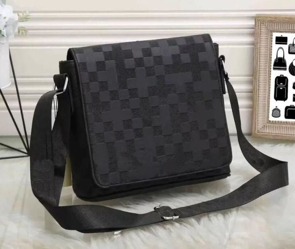 Luxury TRIO Designer Messenger Bag trio district voyager aerogram stumur studio Reverse Canvas Mens Crossbody Fashion Man Shoulder Bags Purs, Color
Luxury TRIO Designer Messenger Bag trio district voyager aerogram stumur studio Reverse Canvas Mens Crossbody Fashion Man Shoulder Bags Purs, Color