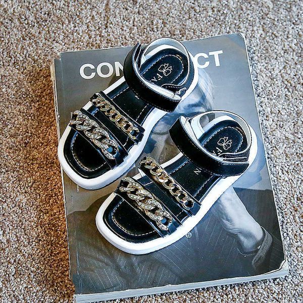 children chic sandals for girls 2022 new kids fashion korean style flat breathable sports hook loop beach metal chains shoes 0202, Black;red
children chic sandals for girls 2022 new kids fashion korean style flat breathable sports hook loop beach metal chains shoes 0202, Black;red