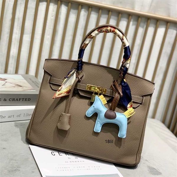 designer birkin herme bags classic lychee pattern bag one shoulder cow leather handheld fashion versatile temperament womens bag fashion
designer birkin herme bags classic lychee pattern bag one shoulder cow leather handheld fashion versatile temperament womens bag fashion