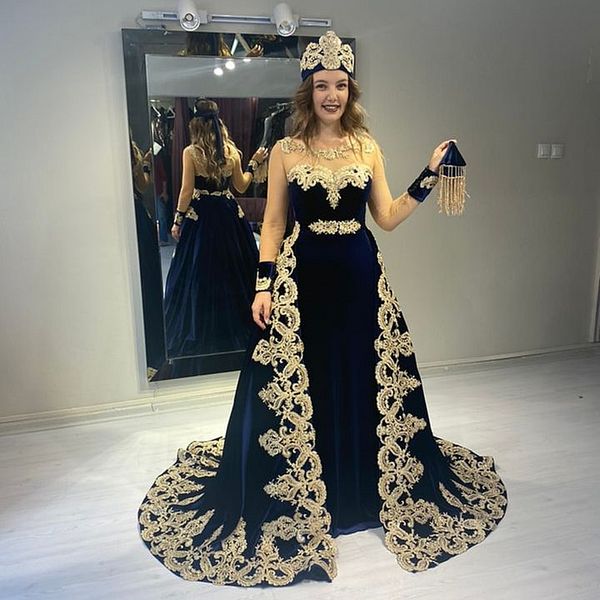 elegant moroccan kaftan evening dresses long sleeves gold lace applique navy velvet formal party gowns scoop neck arabic dubai muslim prom d, Black;red
elegant moroccan kaftan evening dresses long sleeves gold lace applique navy velvet formal party gowns scoop neck arabic dubai muslim prom d, Black;red