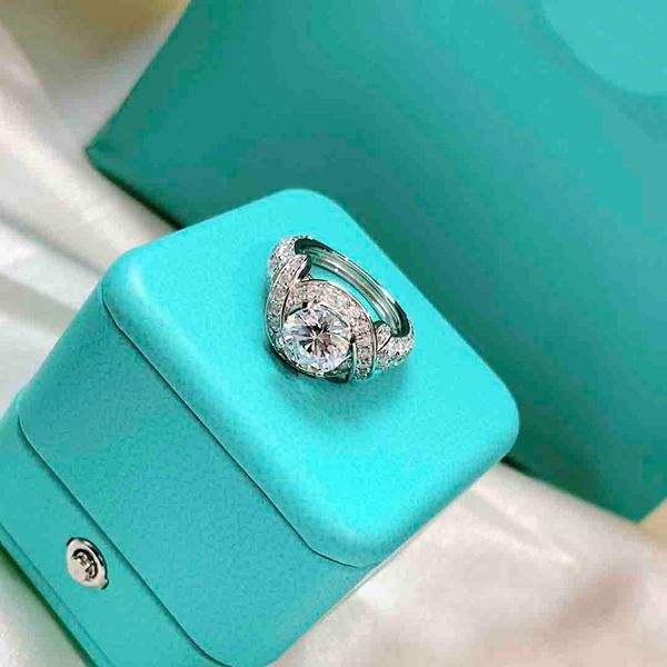 cut d color high rings clarity moissanite diamond birthday party ring for women luxury 18k gold jewelry gift, Slivery;golden
cut d color high rings clarity moissanite diamond birthday party ring for women luxury 18k gold jewelry gift, Slivery;golden