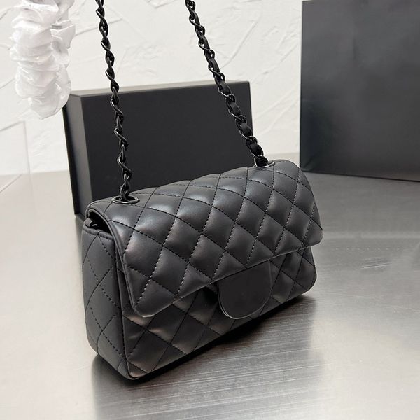classic mini flap square/rectangle quilted panda bags full black metal matelasse chain cross body shoulder calfskin leather designer purse l
classic mini flap square/rectangle quilted panda bags full black metal matelasse chain cross body shoulder calfskin leather designer purse l