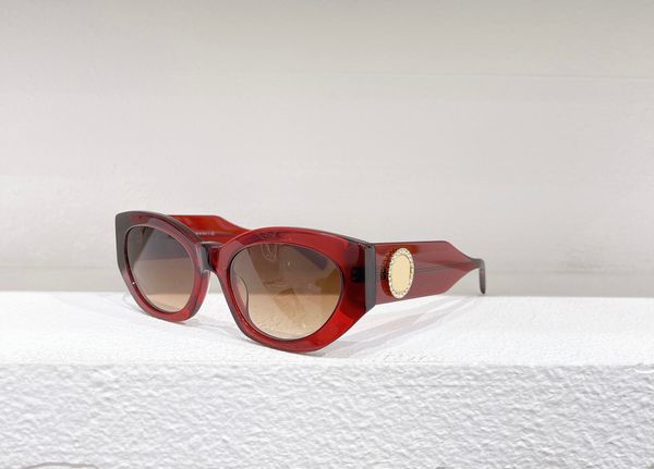 4376 transparent red rectangle sunglasses for women designer sun glasses shades outdoor uv400 protection eyewear with box, White;black
4376 transparent red rectangle sunglasses for women designer sun glasses shades outdoor uv400 protection eyewear with box, White;black
